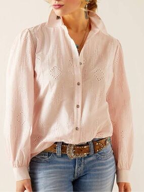 Ariat 100% cotton soft pink eyelet icy romantic button down collar shirt size XS